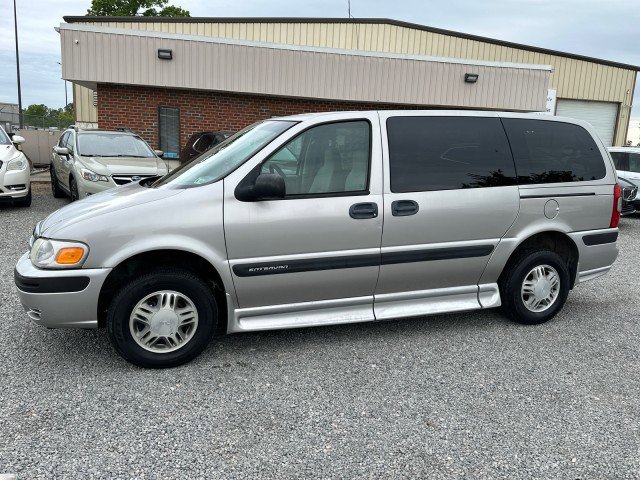 Used 2004 Chevrolet Venture Plus w/ Climate Package FWD image 1