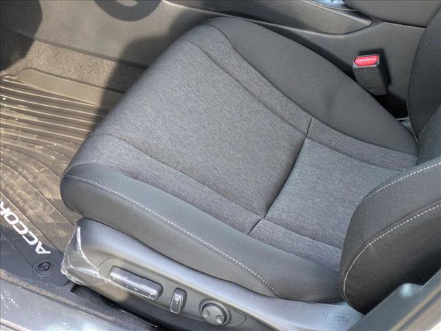 New 2025 Honda Accord SE image 4
