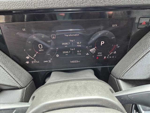 Used 2025 GMC Yukon XL Denali AWD/4WD video 3