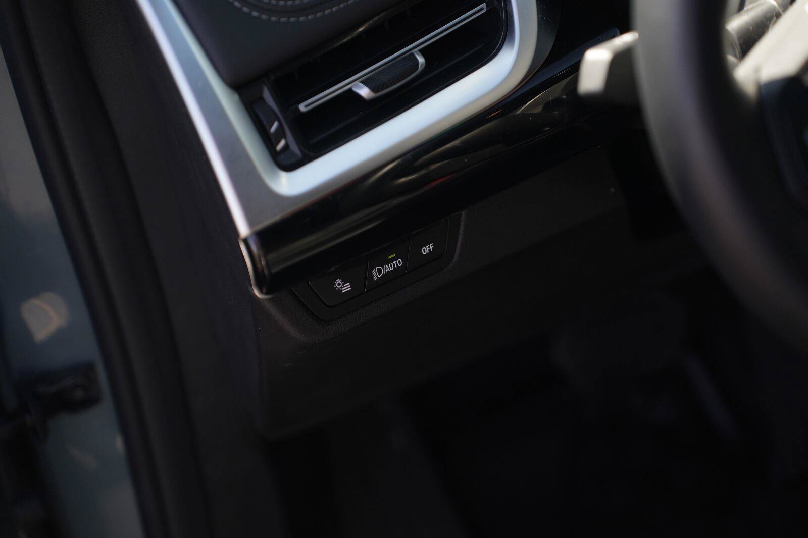Used 2025 BMW X1 xDrive28i w/ Premium Package AWD/4WD image 15