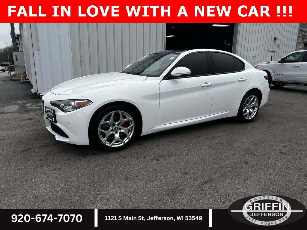 Used 2021 Alfa Romeo Giulia Ti image 1