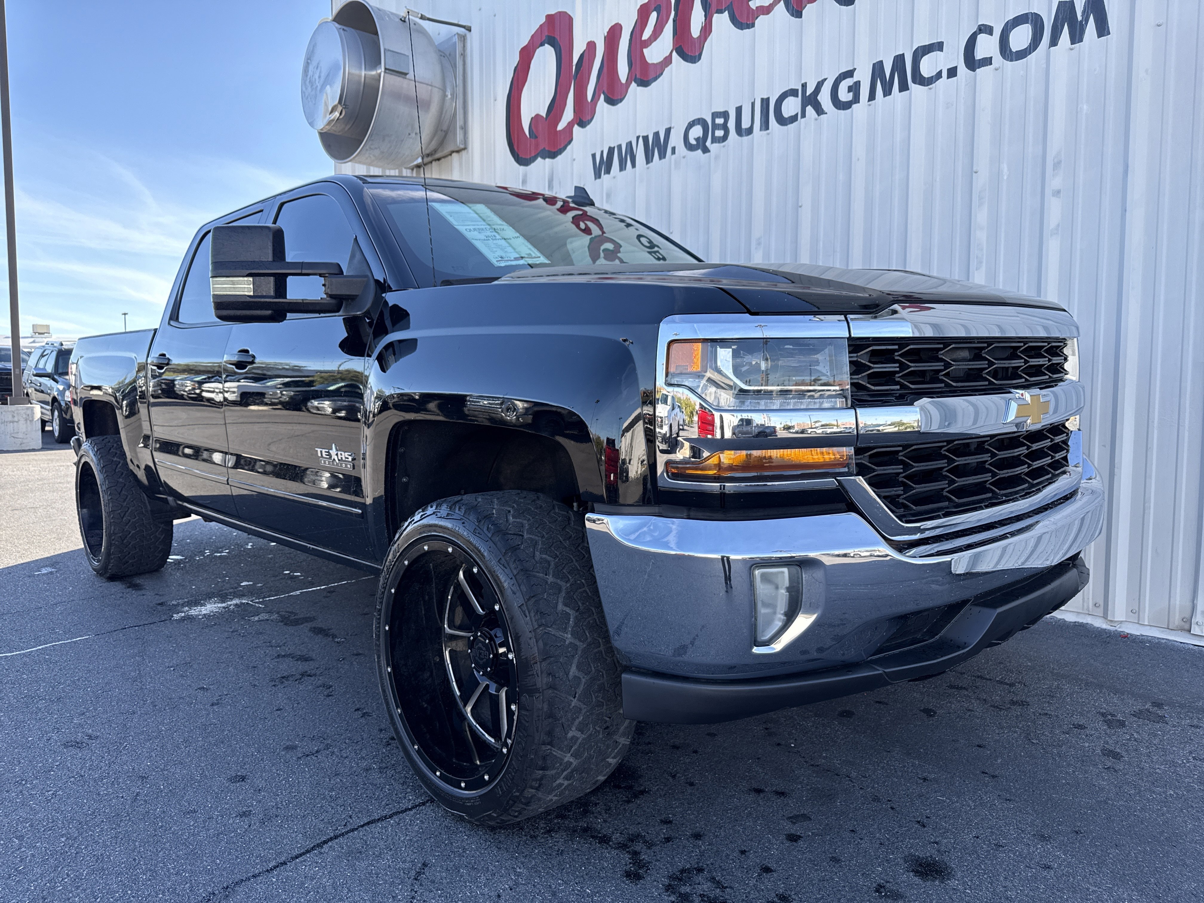 Used 2018 Chevrolet Silverado 1500 LT w/ Texas Edition image 25