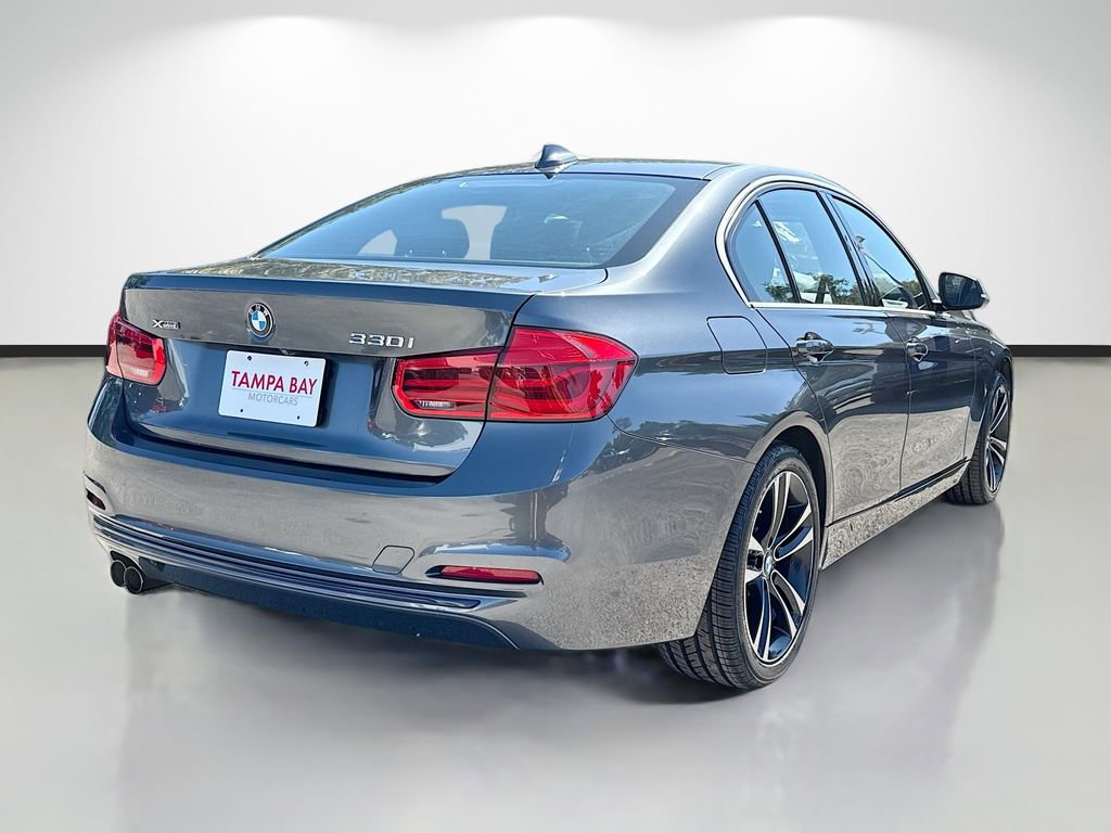 Used 2018 BMW 330i xDrive Sedan w/ Premium Package AWD/4WD image 3
