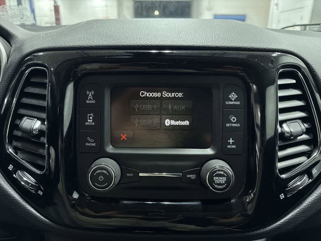 Used 2018 Jeep Compass Latitude AWD/4WD image 20