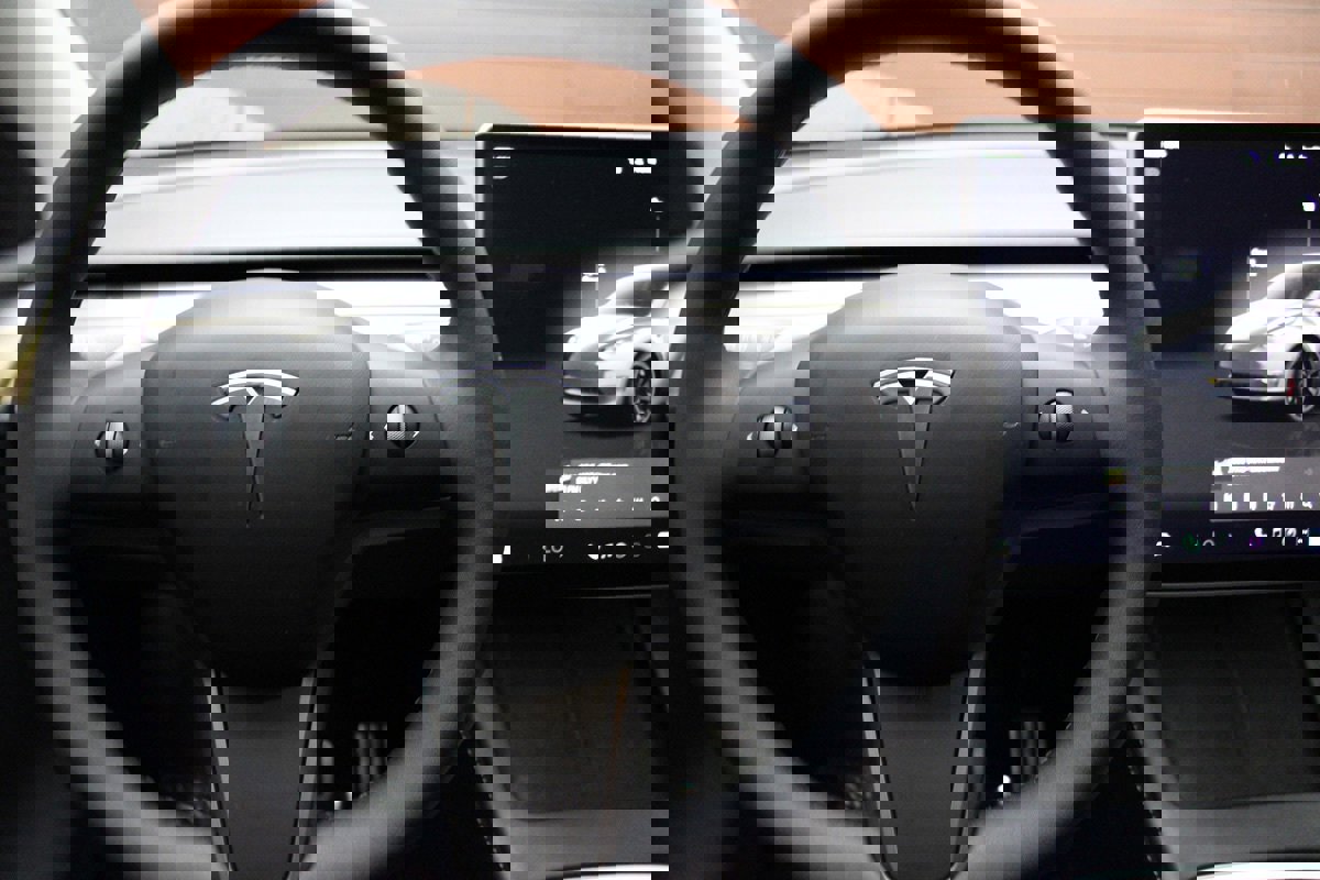 Used 2022 Tesla Model Y Performance image 28