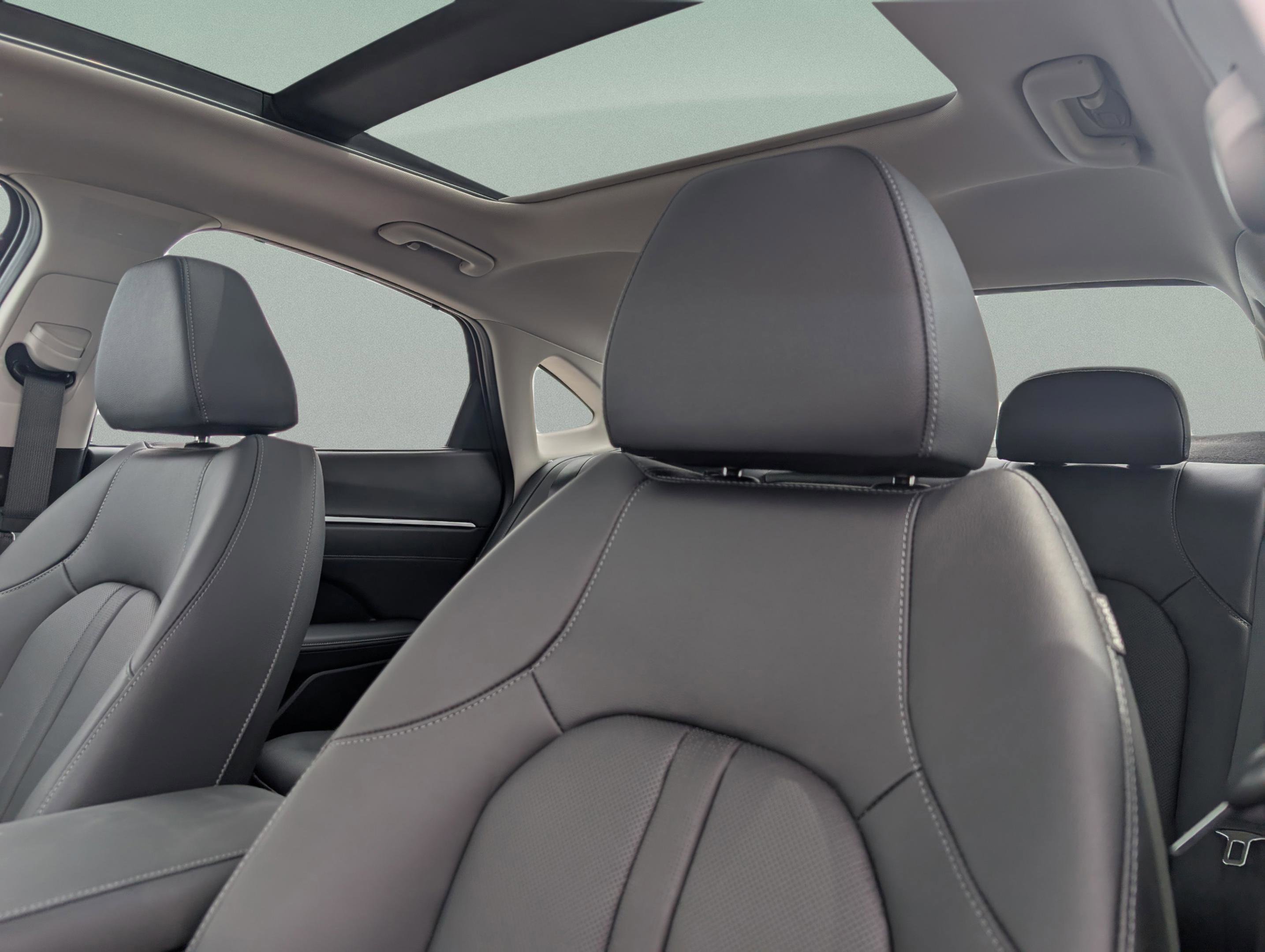 New 2025 Hyundai Sonata Limited image 12