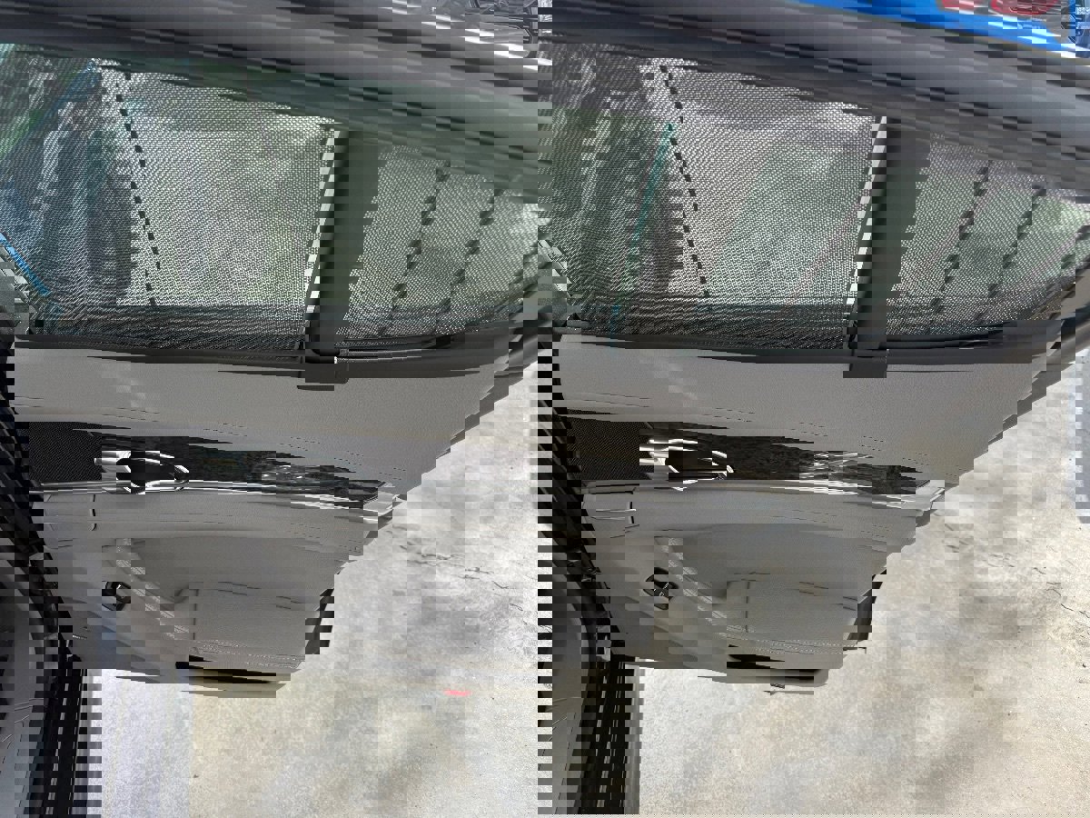 Used 2012 Porsche Panamera 4 image 14