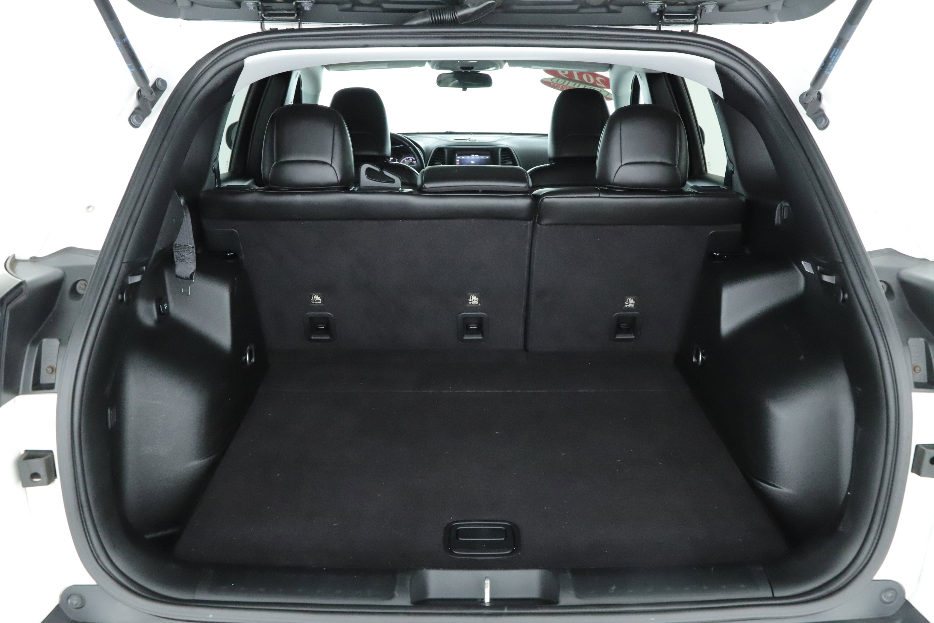 Used 2019 Jeep Cherokee Latitude Plus image 16