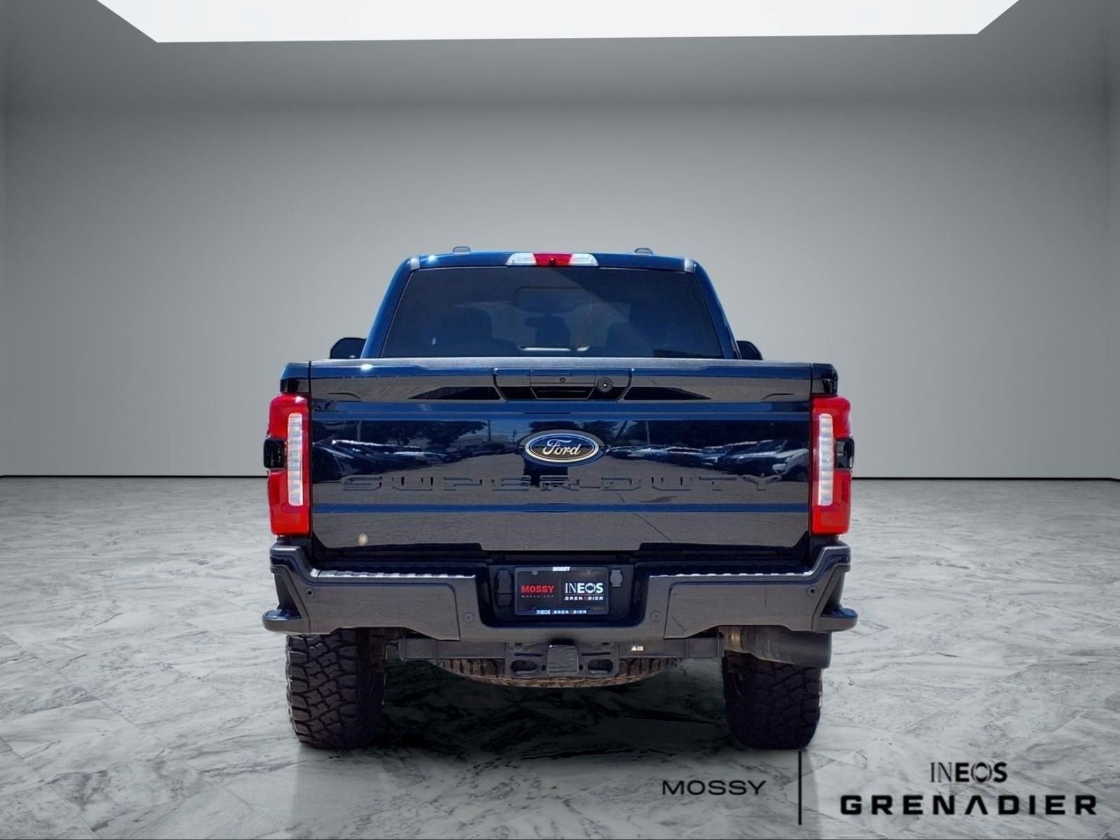 Used 2023 Ford F250 Lariat w/ Lariat Ultimate Package AWD/4WD image 6