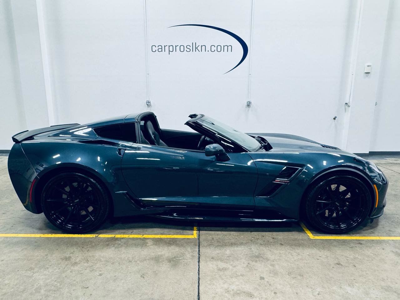 Used 2019 Chevrolet Corvette Grand Sport RWD image 8