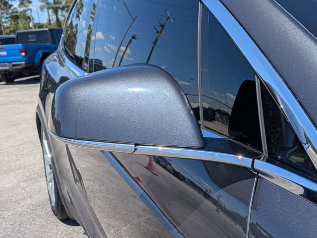 Used 2018 Tesla Model X 75D AWD/4WD image 11
