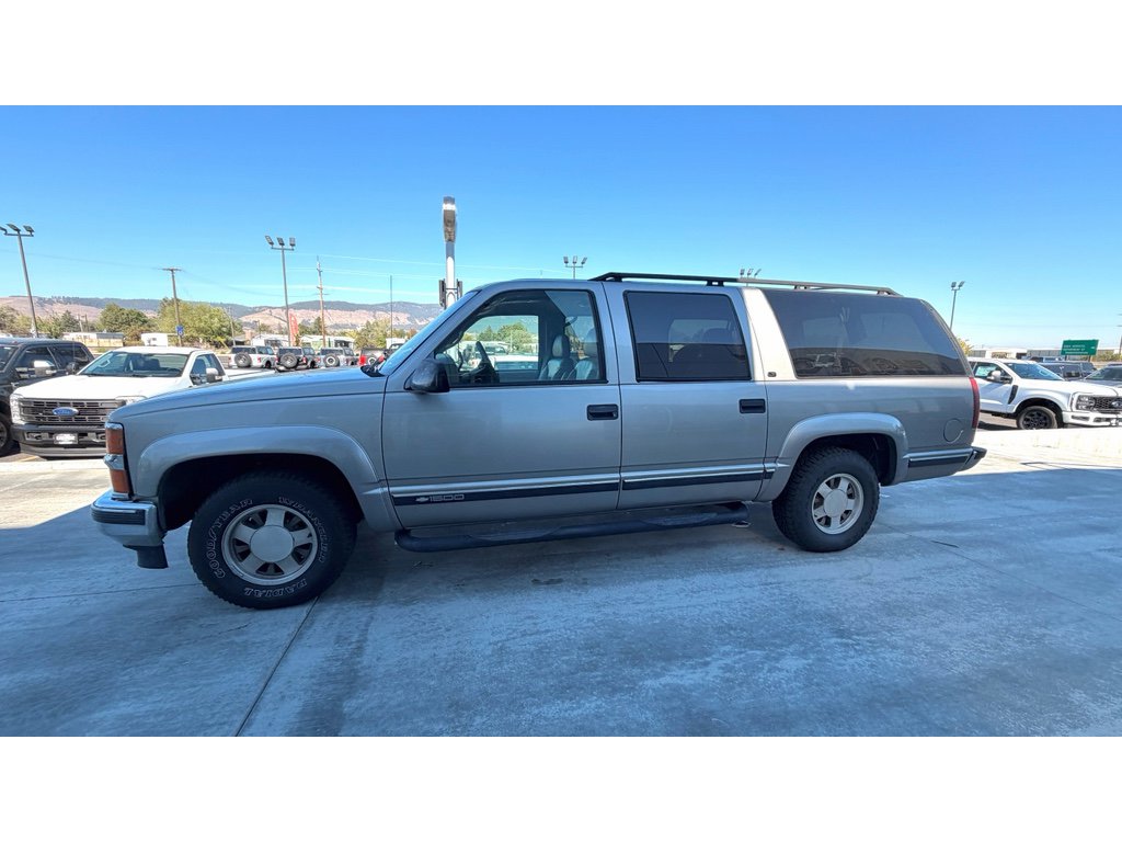 Used 1999 Chevrolet Suburban LT w/ Preferred Equipment Group 3 image 4