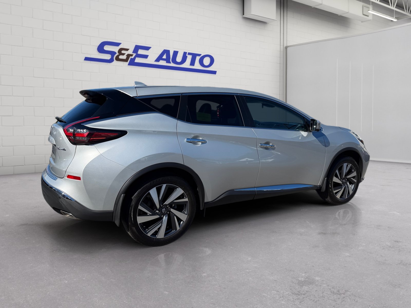 Used 2023 Nissan Murano SL w/ SL Moonroof Package AWD/4WD image 4