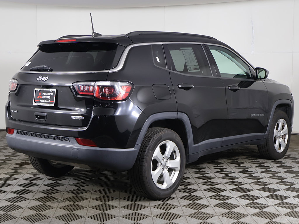 Used 2019 Jeep Compass Latitude w/ Cold Weather Group AWD/4WD image 8
