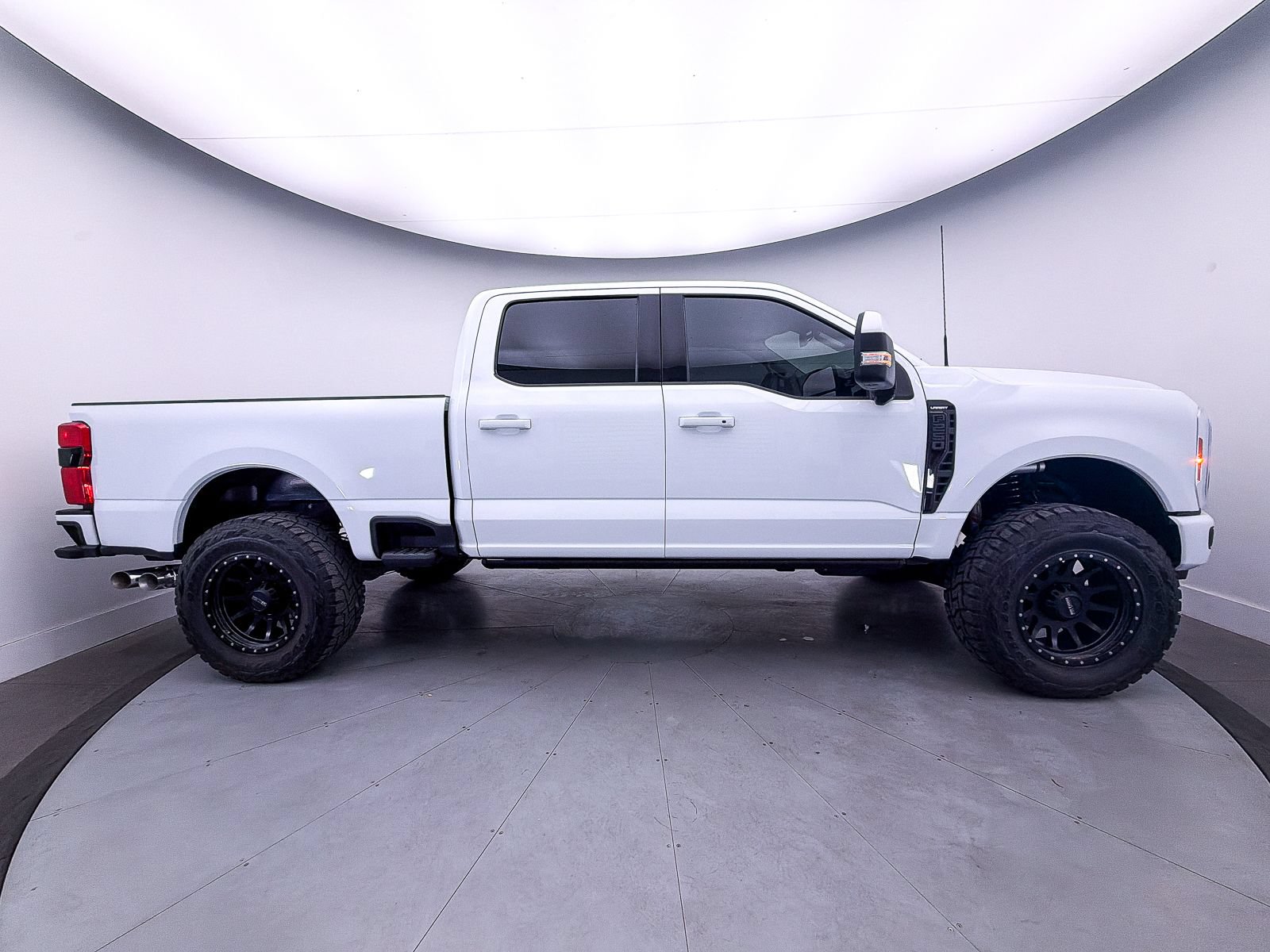Used 2023 Ford F250 Lariat w/ Lariat Ultimate Package AWD/4WD image 47
