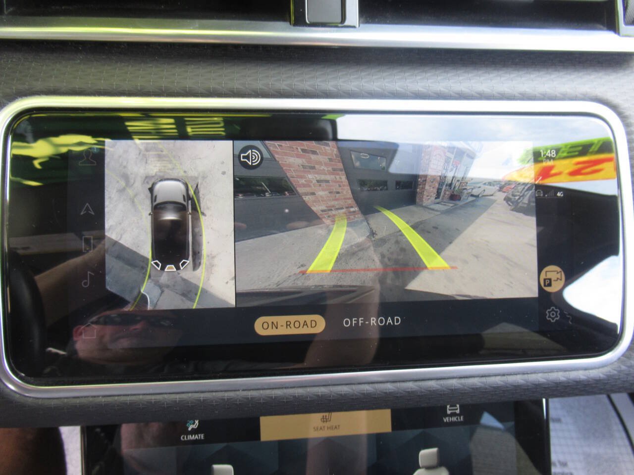 Used 2021 Land Rover Range Rover Velar R-Dynamic S AWD/4WD image 36