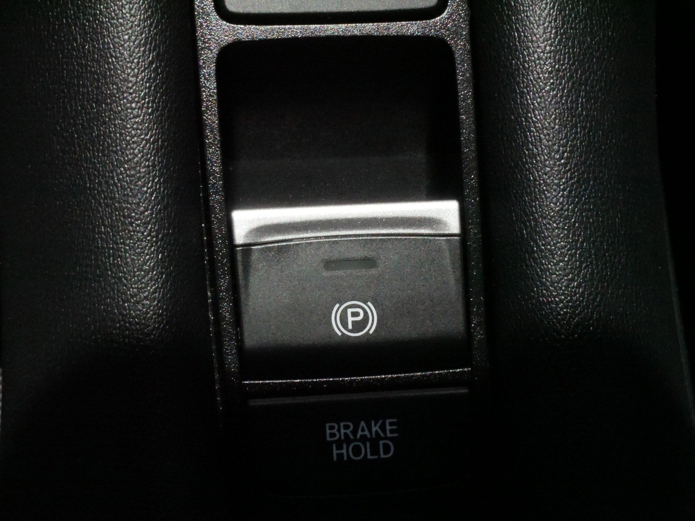 Certified 2023 Honda HR-V LX image 28