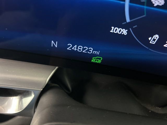 Used 2024 Cadillac Lyriq Luxury image 35