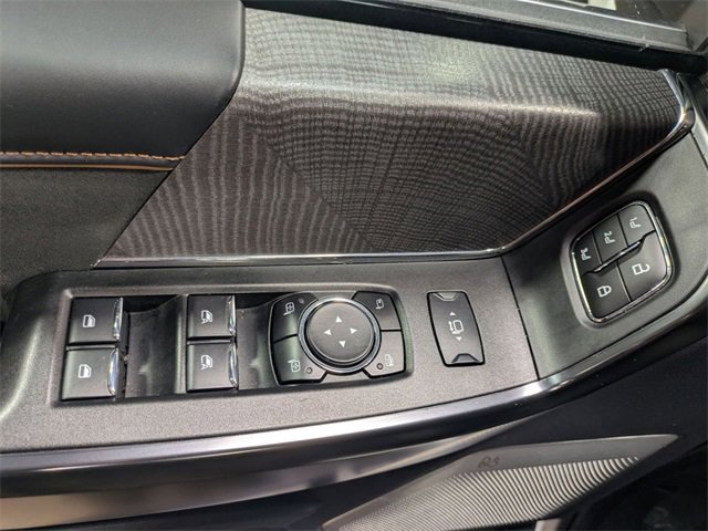 Used 2023 Ford F250 Platinum w/ FX4 Off-Road Package image 16
