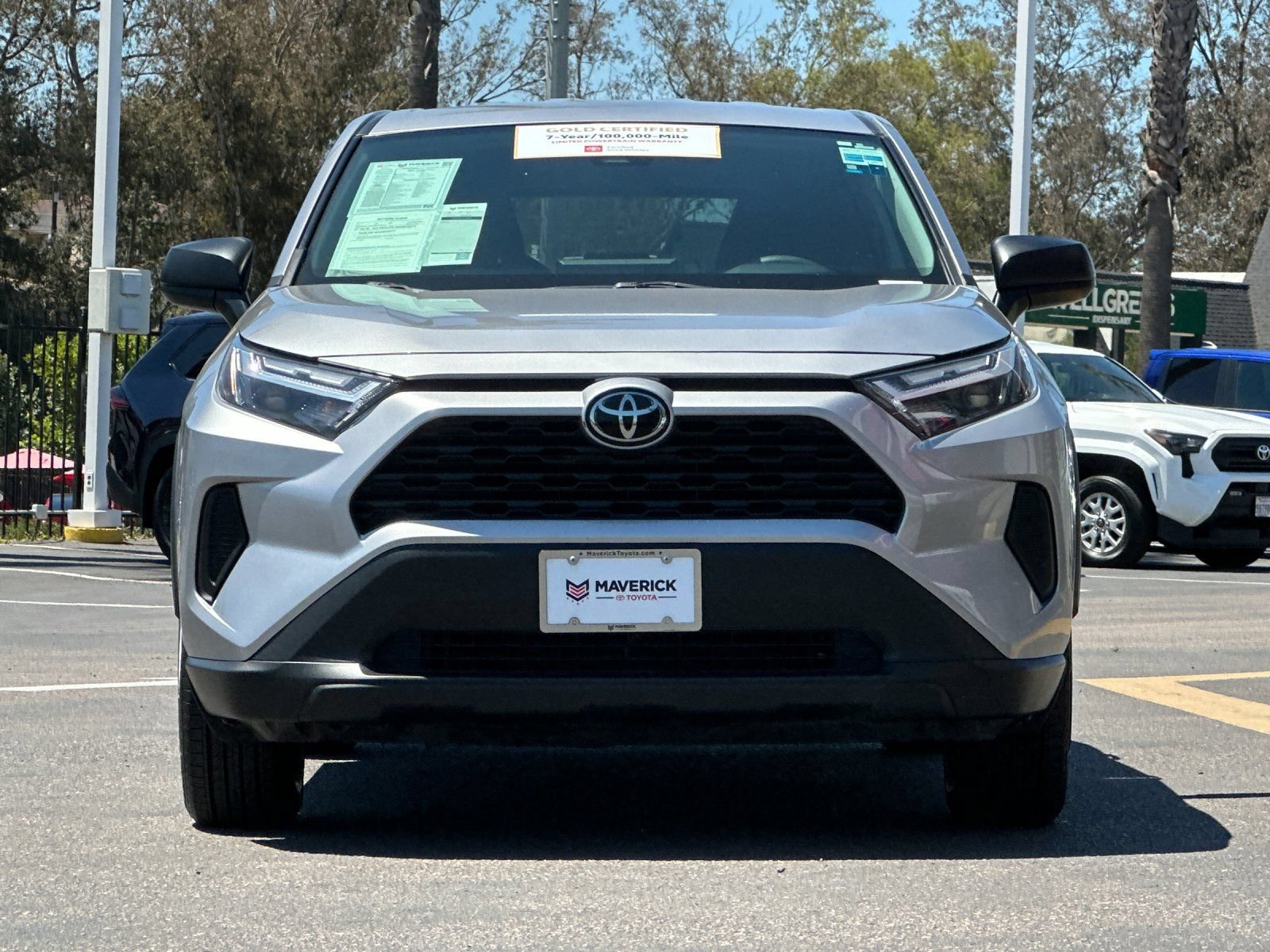 Used 2024 Toyota RAV4 LE AWD/4WD image 7