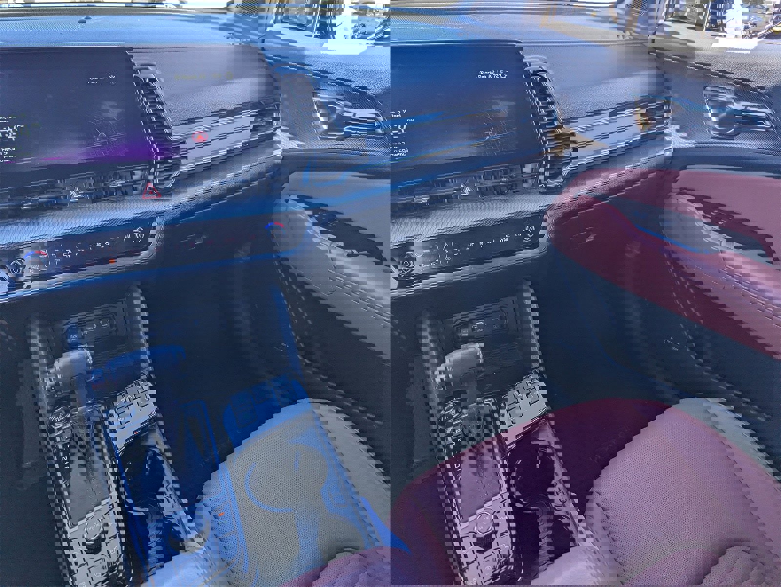 Used 2024 Kia Sportage SX image 19