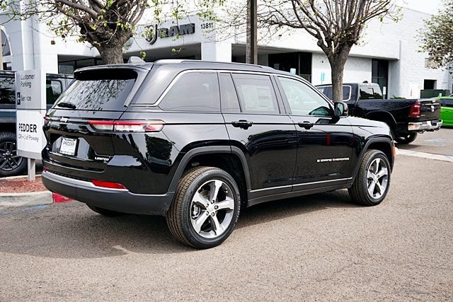 New 2026 Jeep Grand Cherokee Limited AWD/4WD image 9