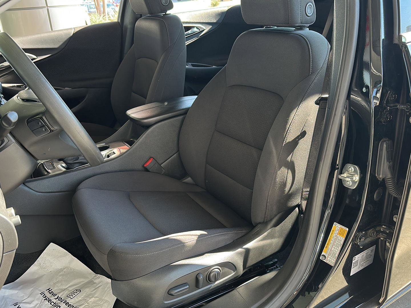 Used 2025 Chevrolet Malibu LT image 14