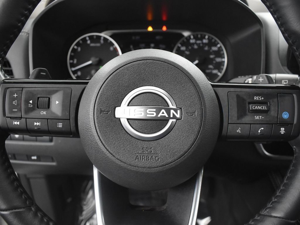 Used 2023 Nissan Rogue SL w/ SL Premium Package image 30