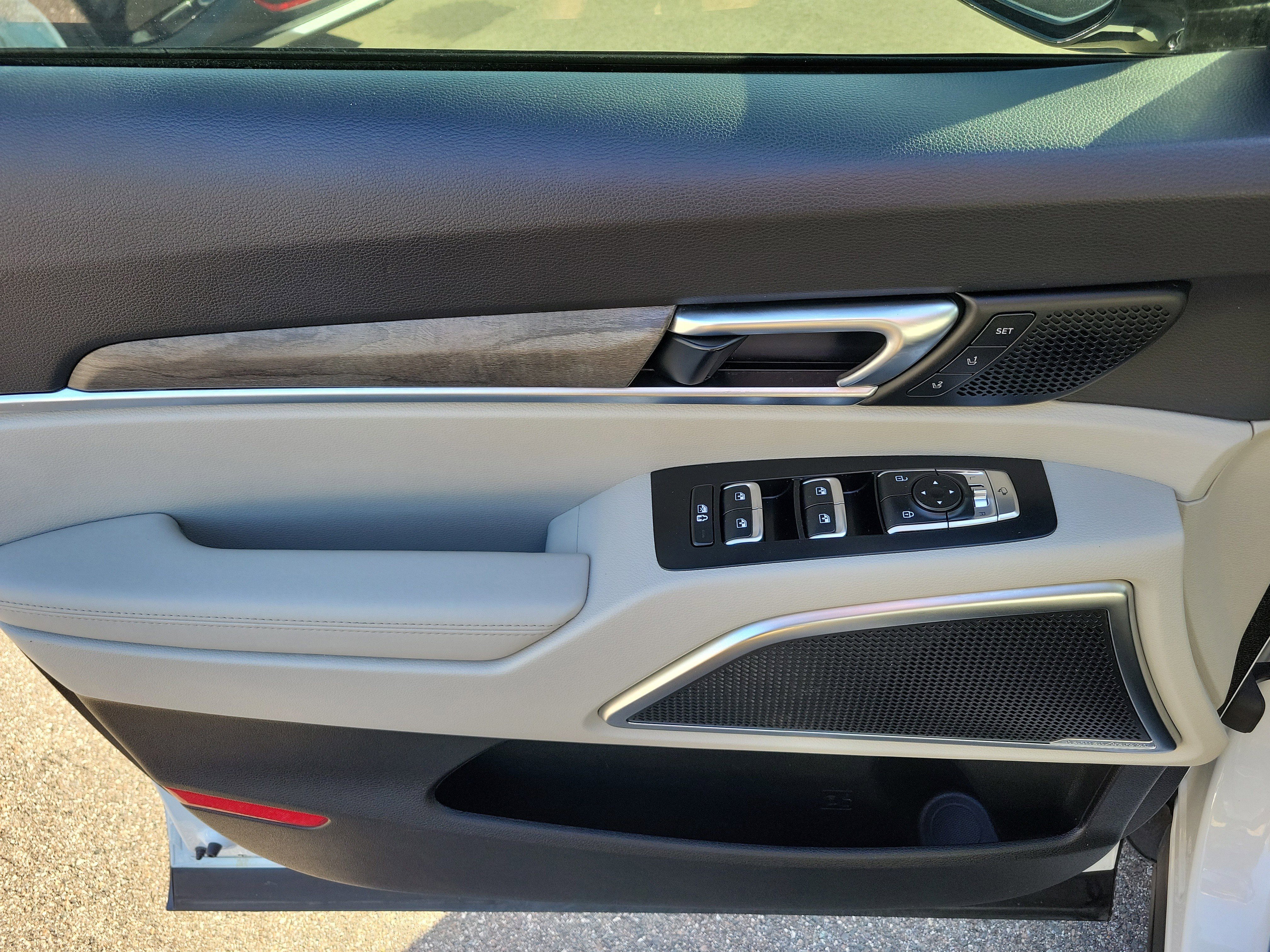 Used 2020 Kia Telluride SX w/ SX Prestige Package image 21