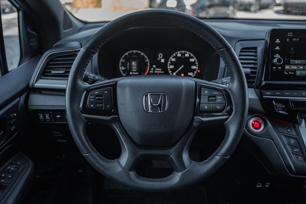 Used 2025 Honda Odyssey Sport-L image 28
