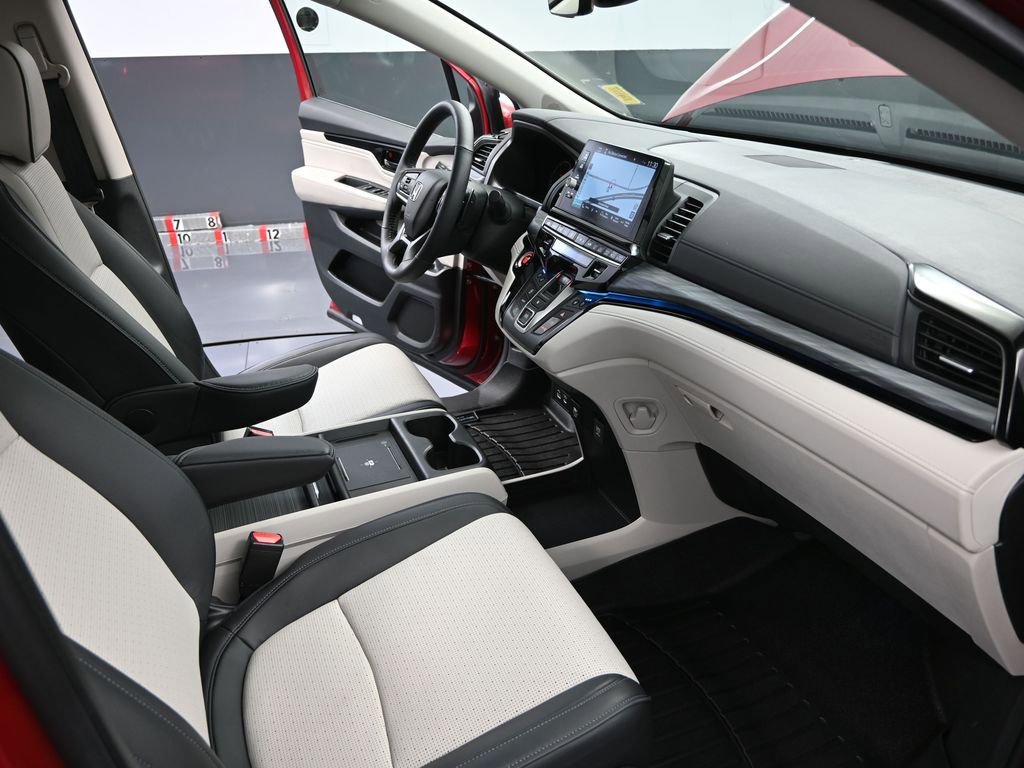 Used 2025 Honda Odyssey Elite image 56