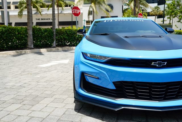 Used 2022 Chevrolet Camaro SS RWD image 6