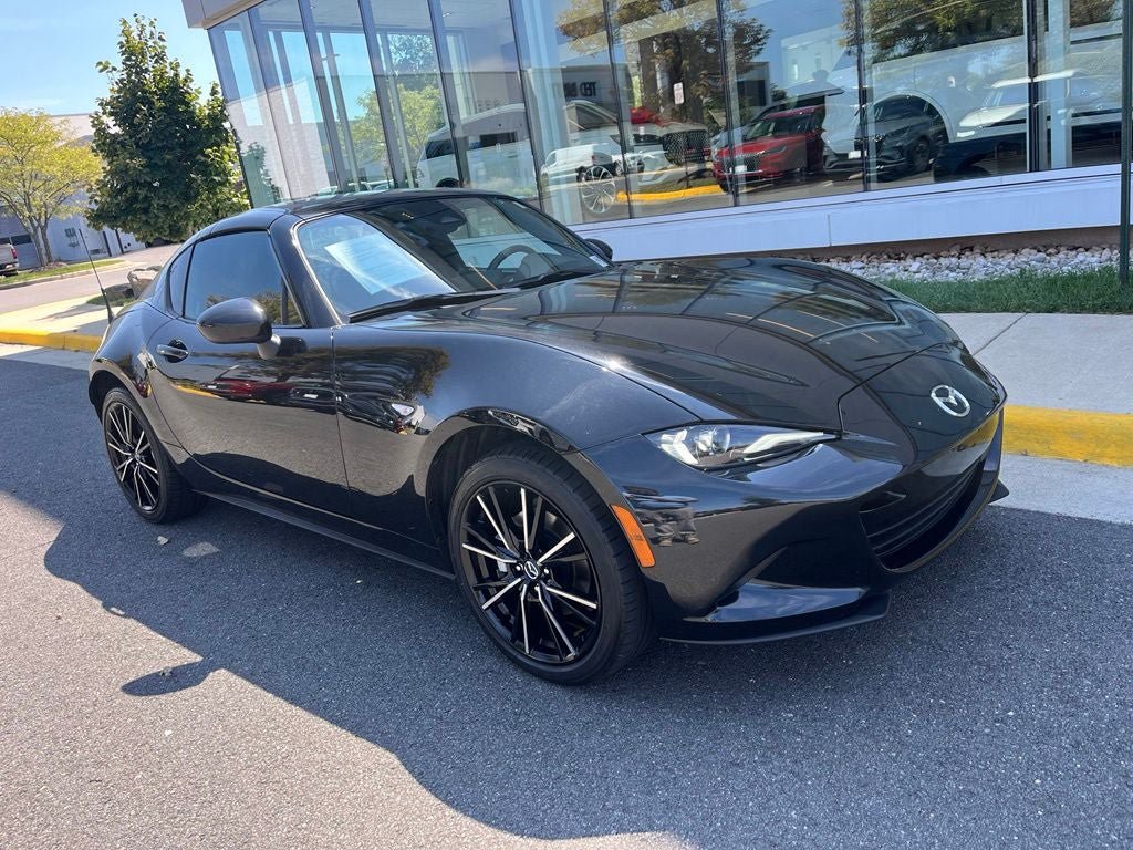 Used 2025 MAZDA MX-5 Miata RF Grand Touring RWD image 11