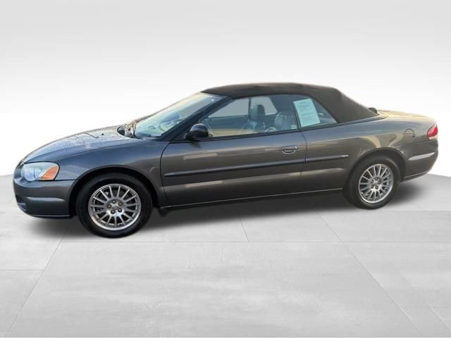 Used 2005 Chrysler Sebring Touring w/ Electronics Convenience Group image 6