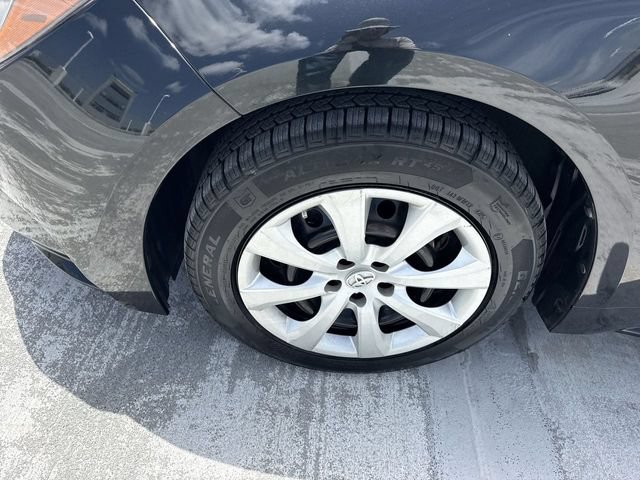 Used 2022 Toyota Corolla LE FWD image 10
