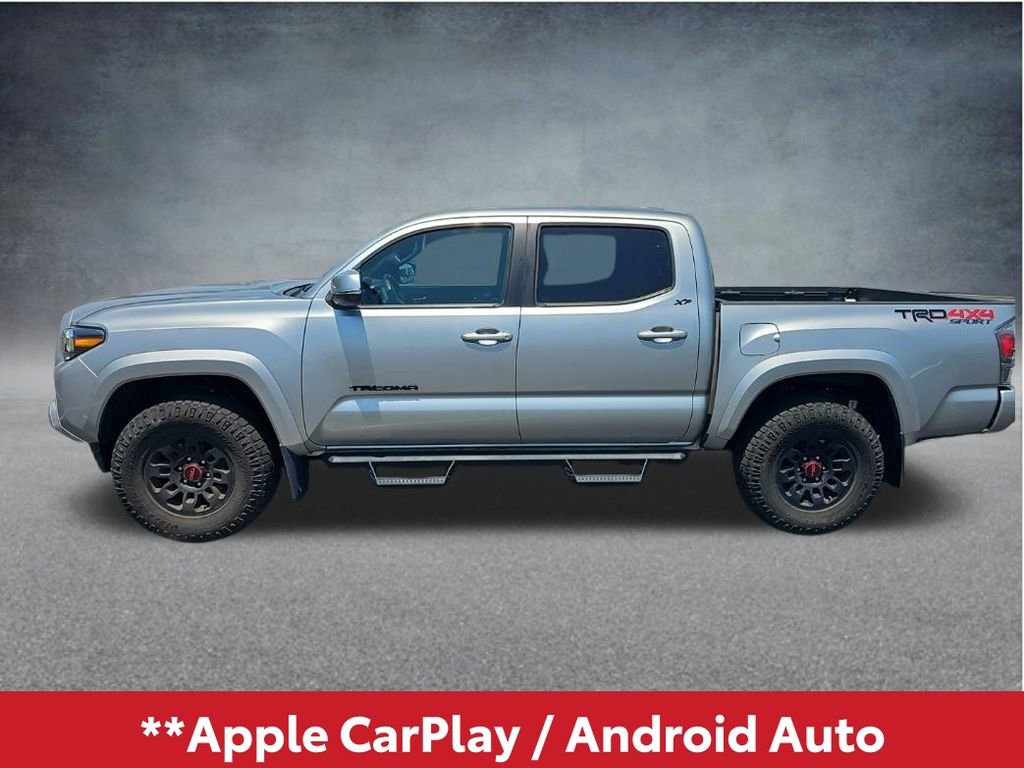 Used 2022 Toyota Tacoma TRD Sport w/ TRD Premium Sport Package AWD/4WD image 3