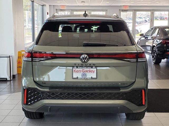 New 2026 Volkswagen Tiguan SE R-Line AWD/4WD image 3