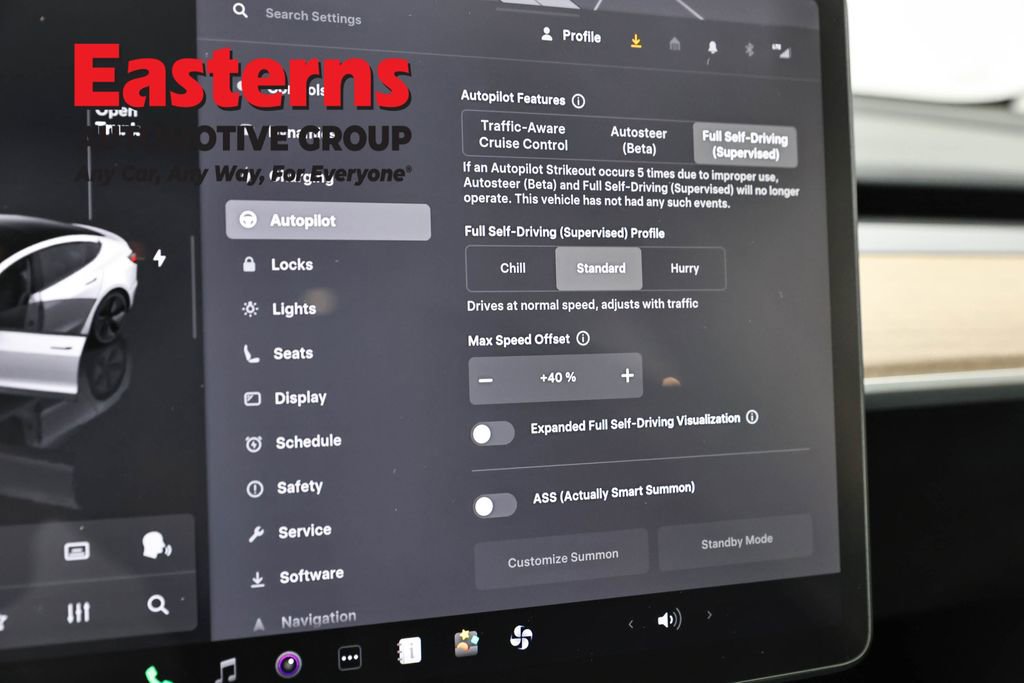 Used 2023 Tesla Model 3 Standard Range image 15