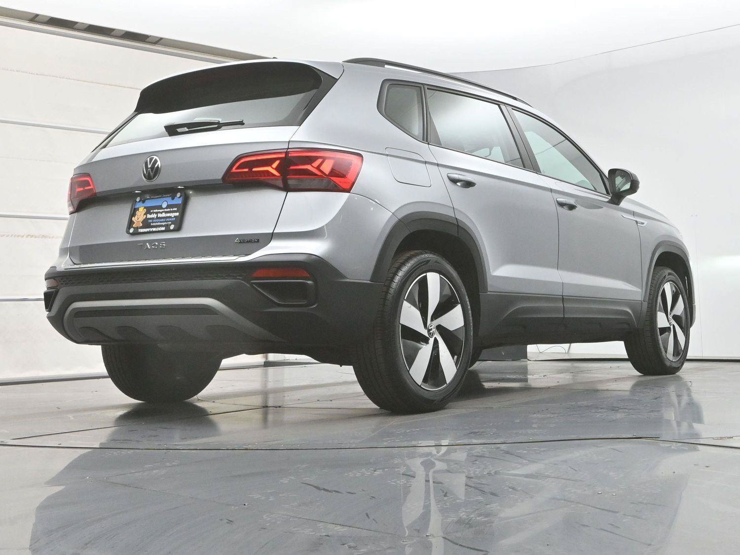 Used 2023 Volkswagen Taos S w/ Driver Assistance Package AWD/4WD image 32