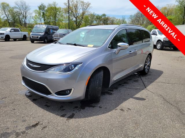Used 2019 Chrysler Pacifica Limited FWD image 7