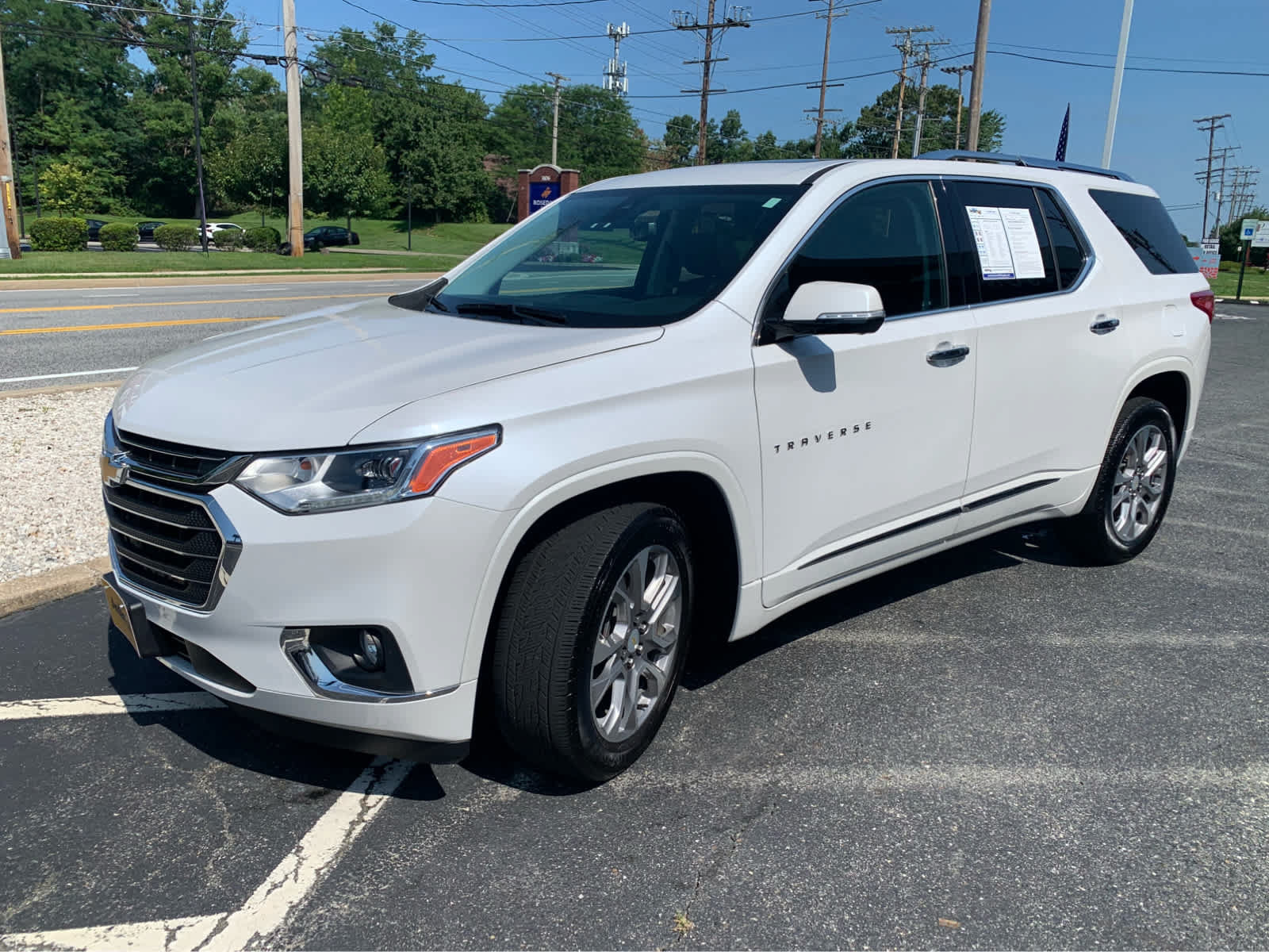 Used 2020 Chevrolet Traverse Premier AWD/4WD image 3