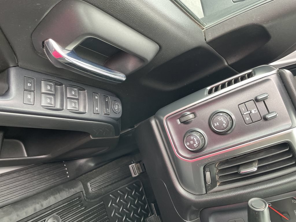 Used 2017 Chevrolet Silverado 1500 LT w/ All Star Edition AWD/4WD image 15