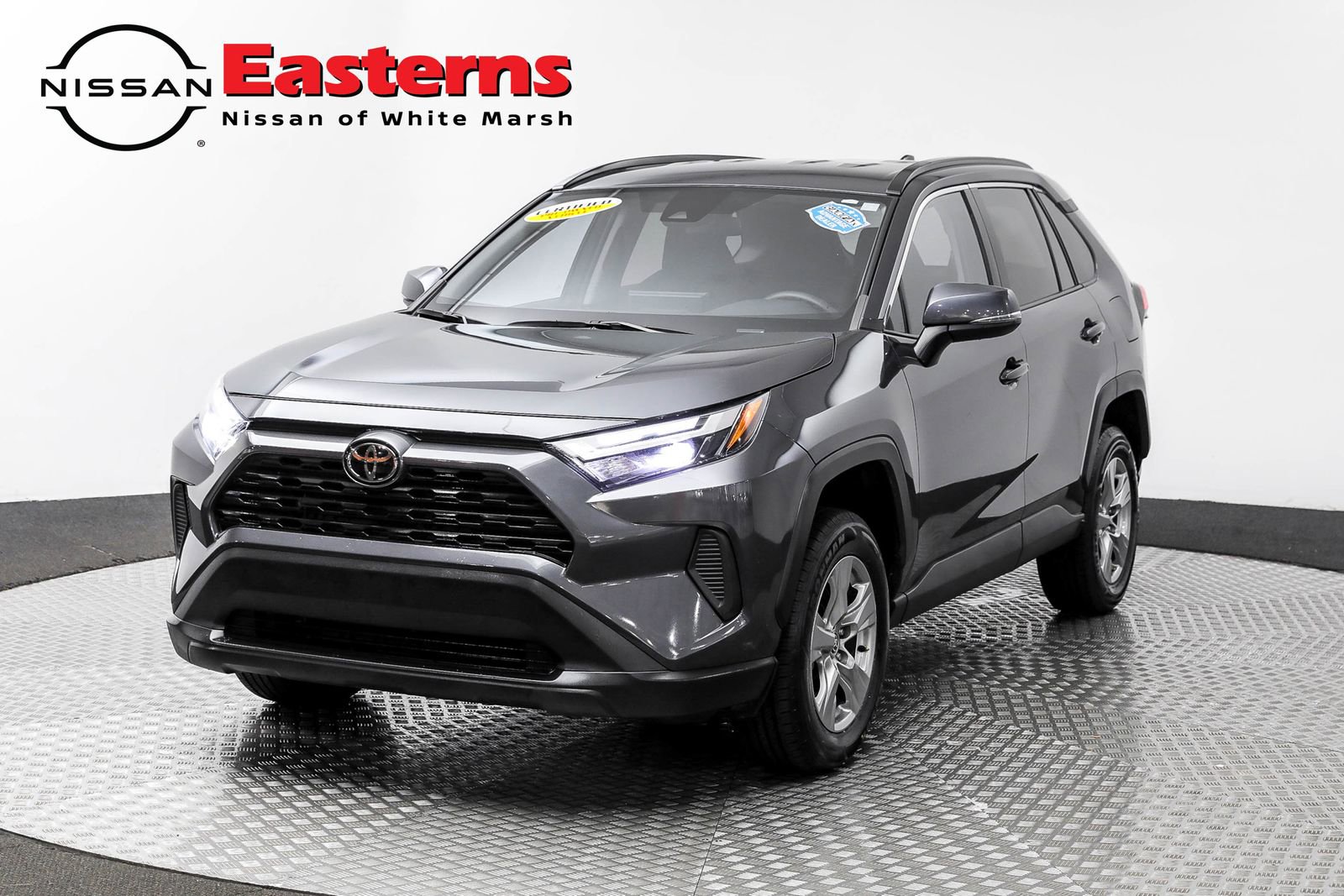 Used 2023 Toyota RAV4 XLE image 1