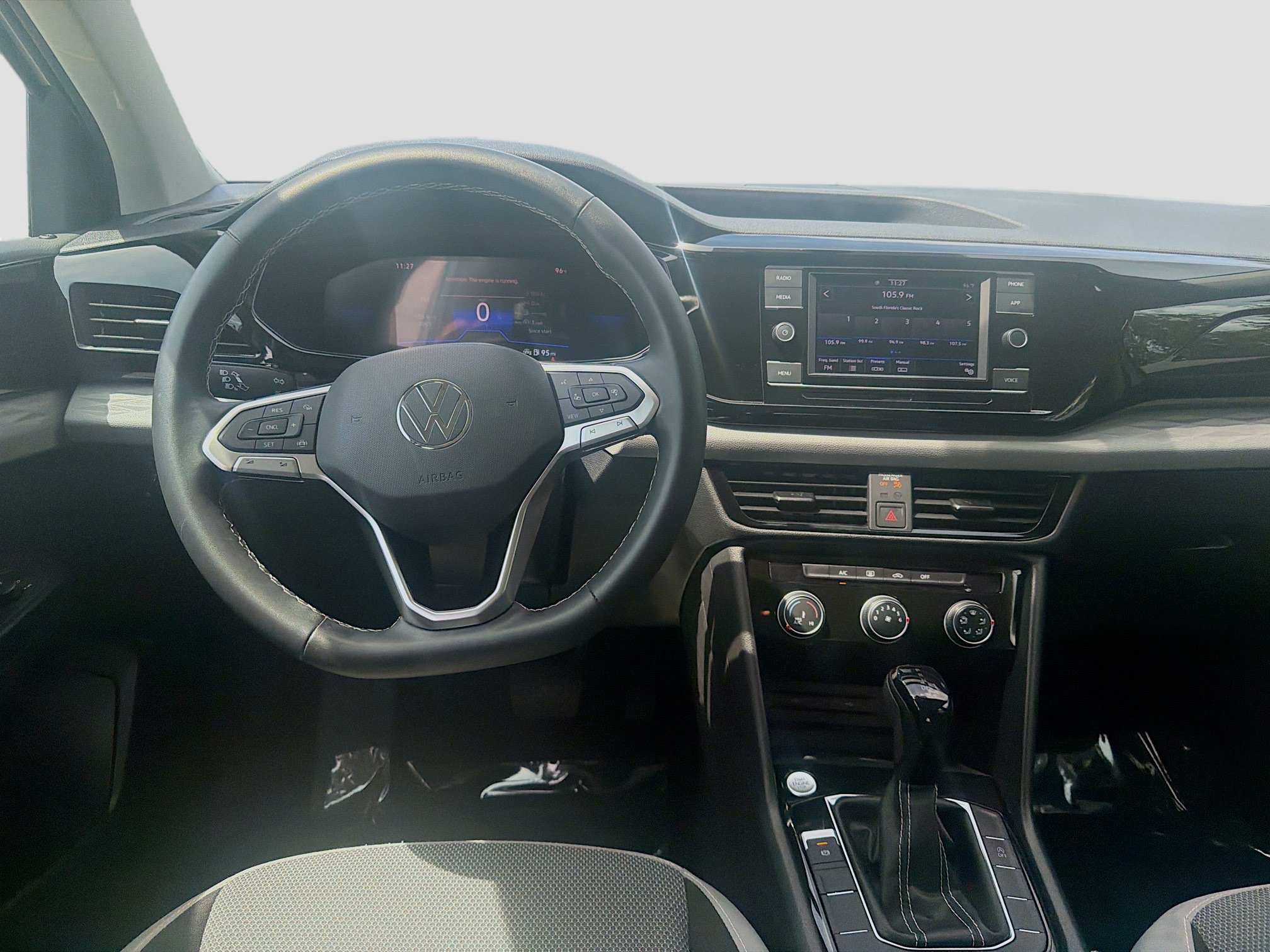 Certified 2023 Volkswagen Taos S FWD image 20