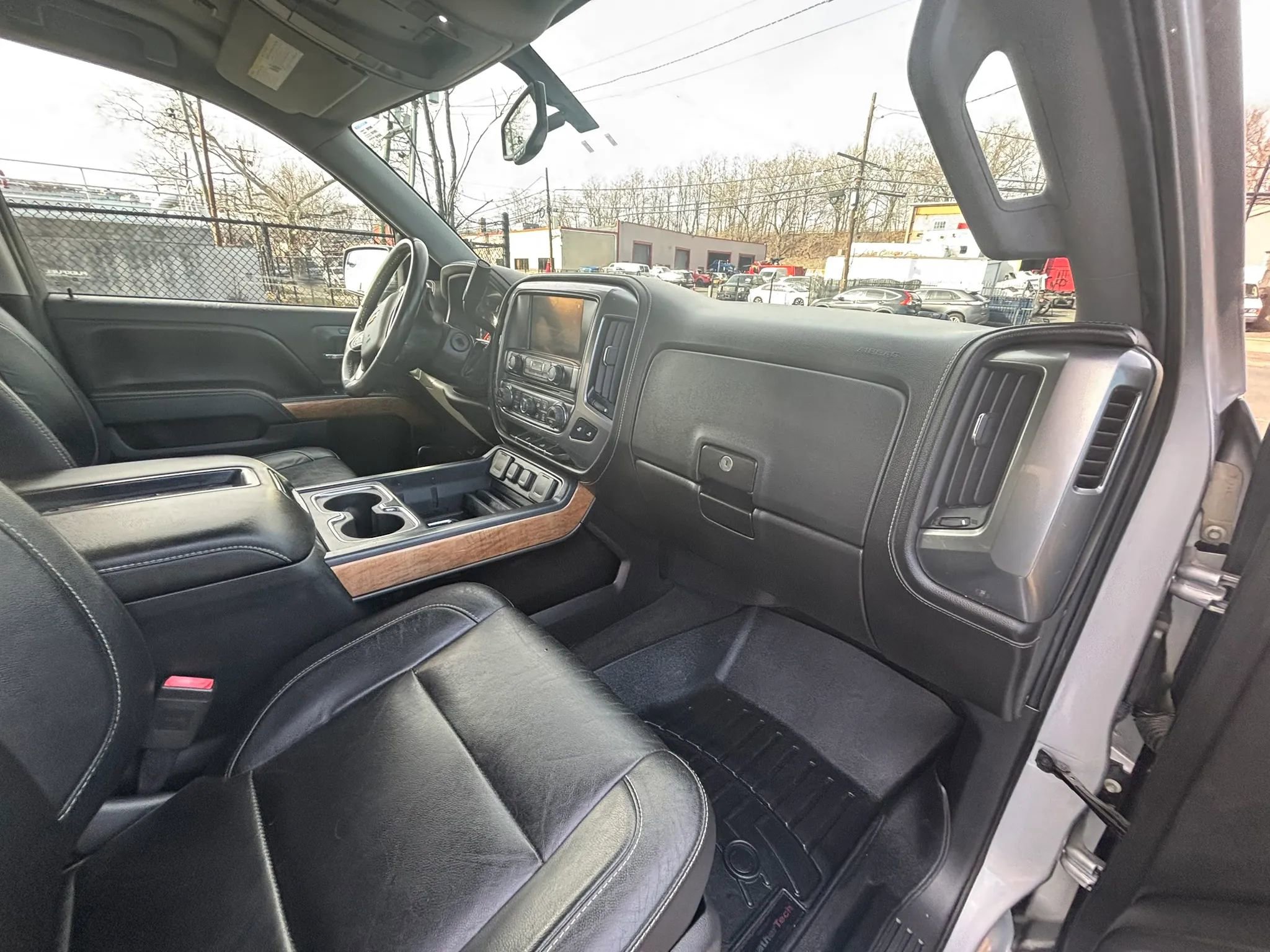 Used 2014 Chevrolet Silverado 1500 LTZ AWD/4WD image 29