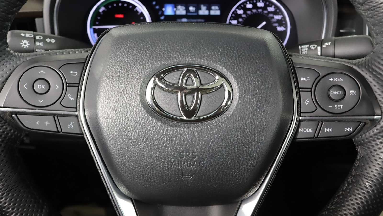 Used 2022 Toyota Avalon Limited w/ Advanced Safety Package FWD image 22