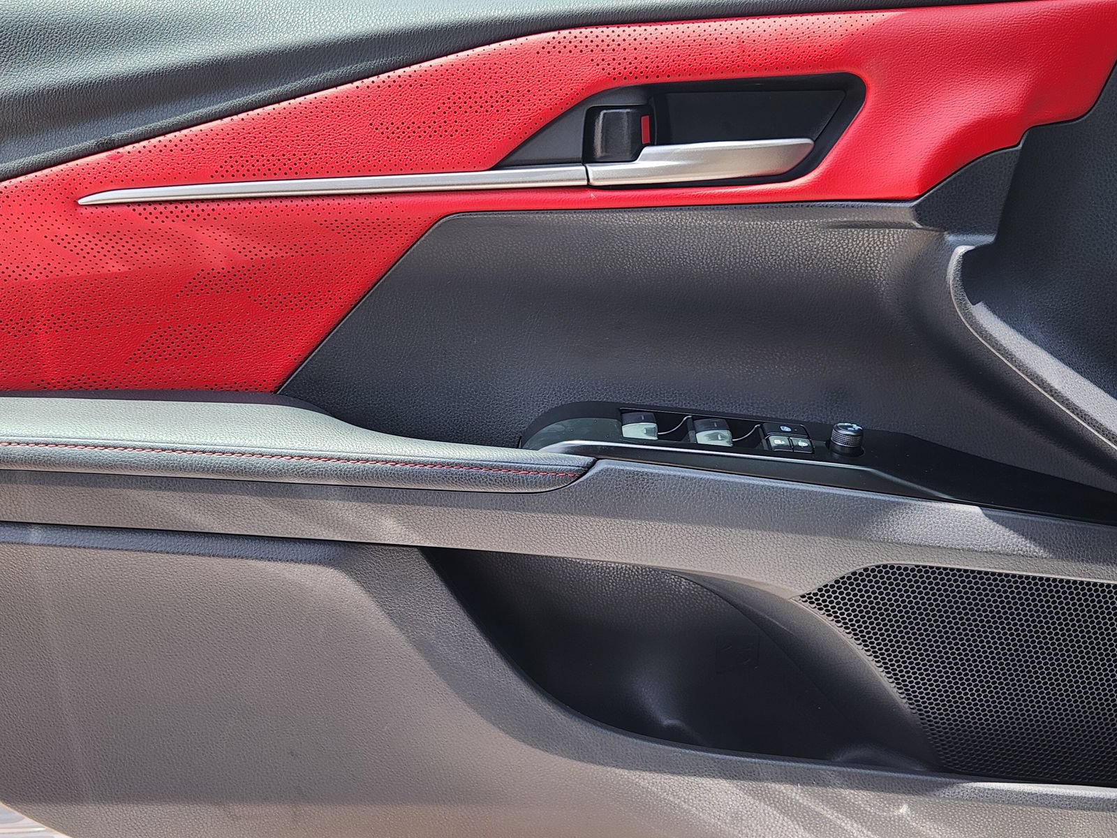 New 2026 Toyota Camry XSE FWD image 21