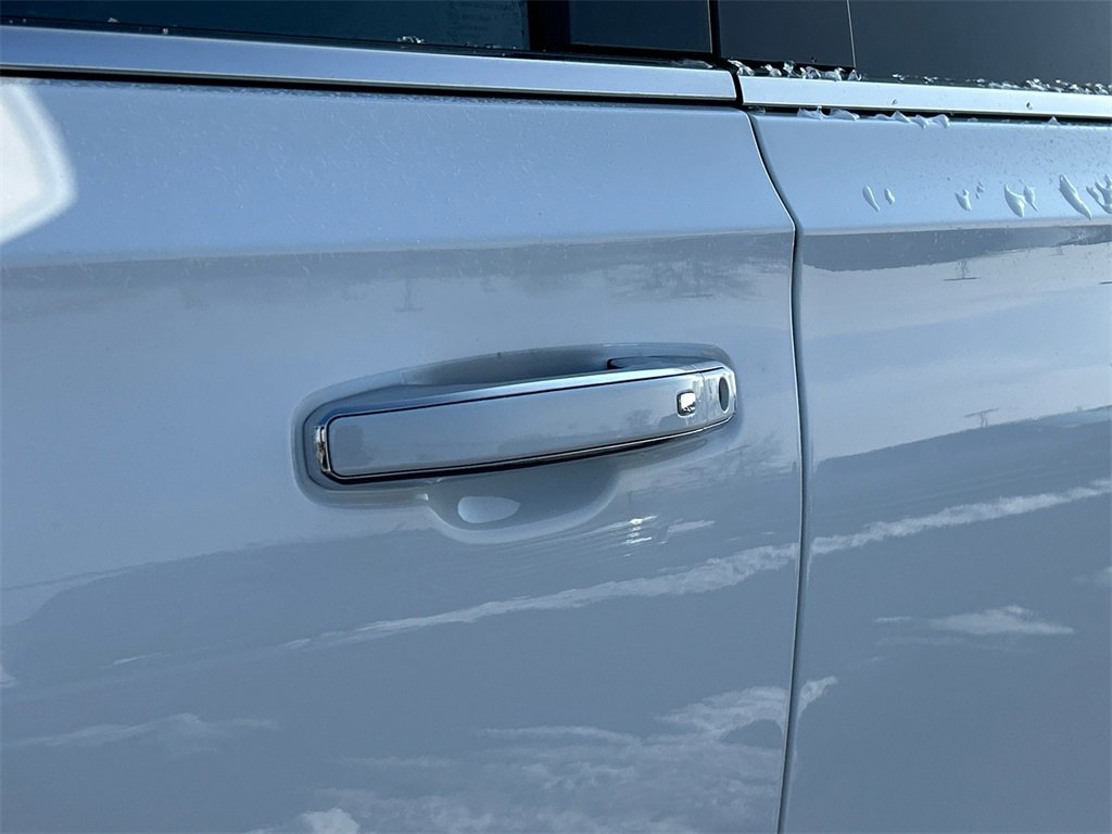 New 2026 GMC Yukon XL Elevation w/ Elevation Premium Package image 13