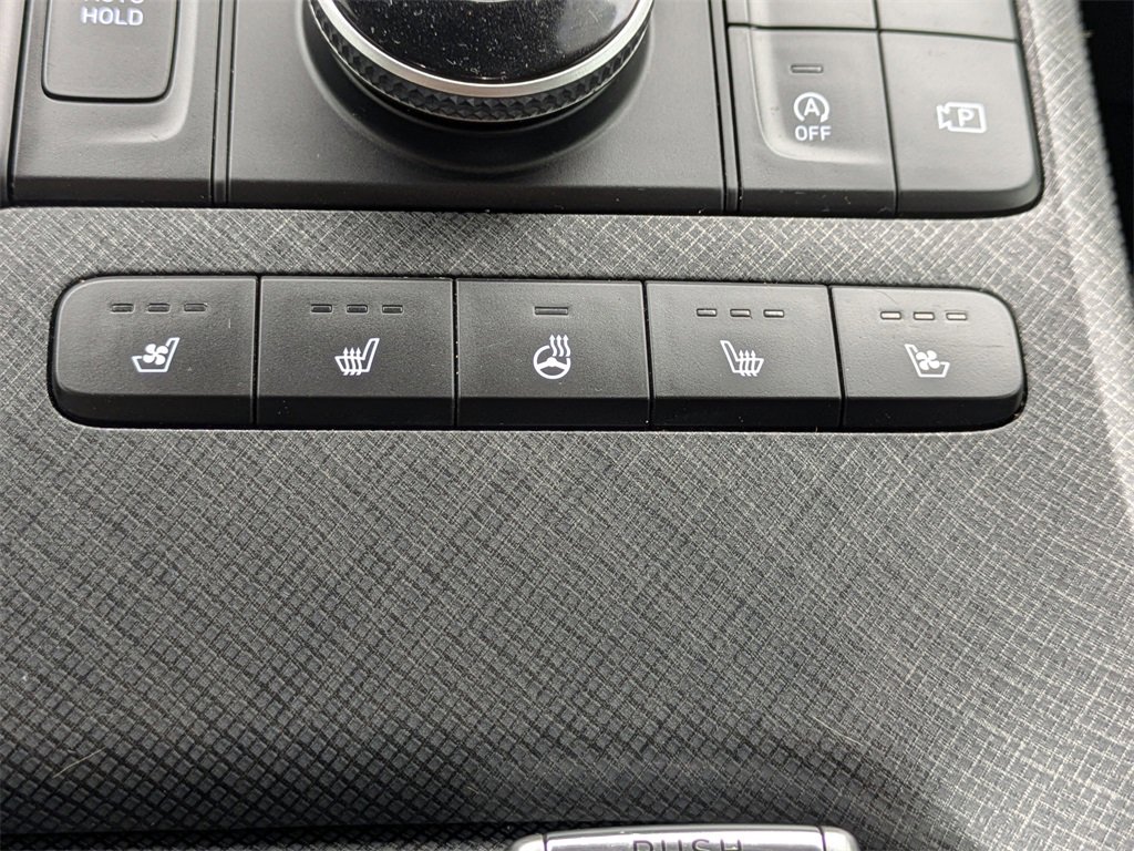 Used 2024 Hyundai Palisade Limited image 26