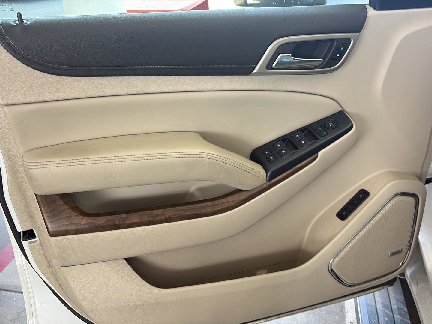 Used 2019 GMC Yukon XL Denali w/ Denali Ultimate Package image 12